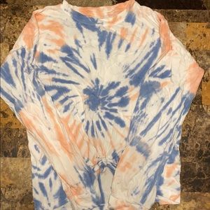 this is a hollister long sleeve shirt.